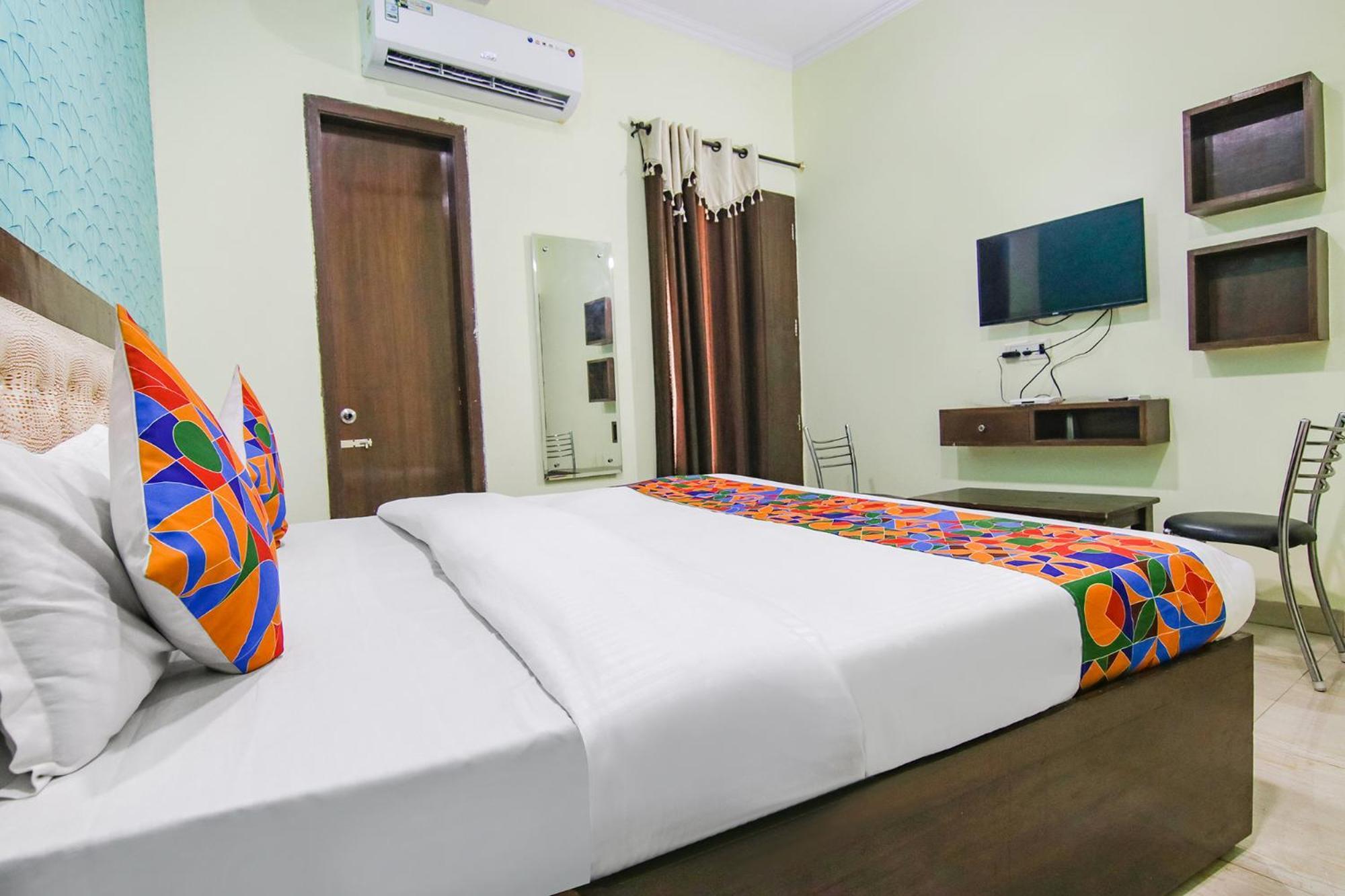 OYO 7724 Hotel Pr Chandīgarh Buitenkant foto